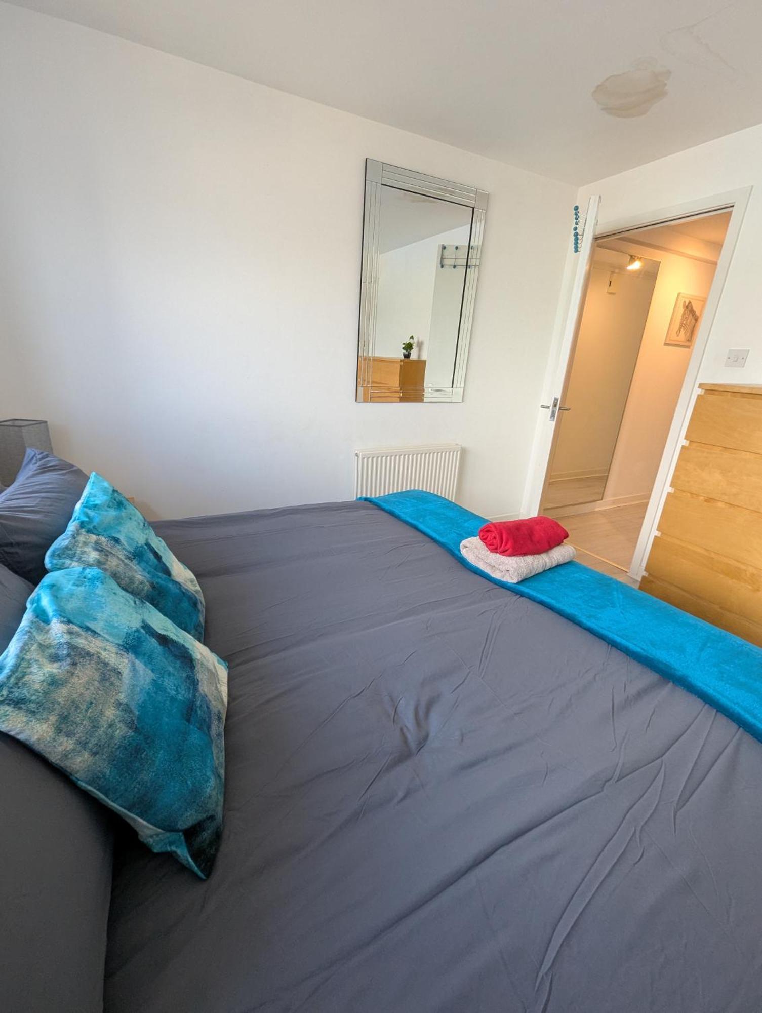 Glasgow City Centre Waterfront Apartment ภายนอก รูปภาพ